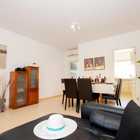 Oasis Park By Algarve Vacation Apartment Portimao